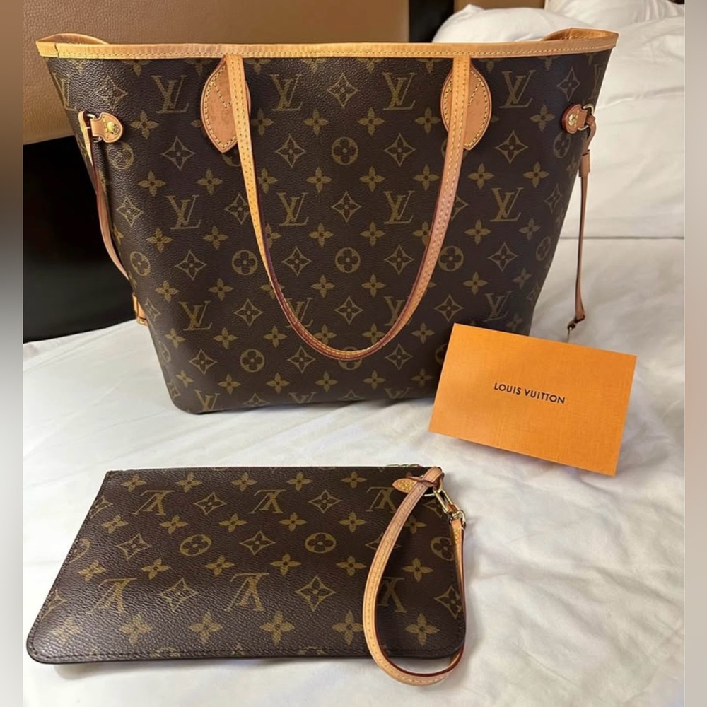 Louis Vuitton Neverfull MM Monogram Cerise